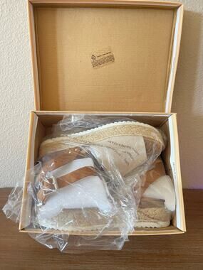 NIB Soda Zebra Espadrille Platform Strap Studded Heeled Sandals Size 10